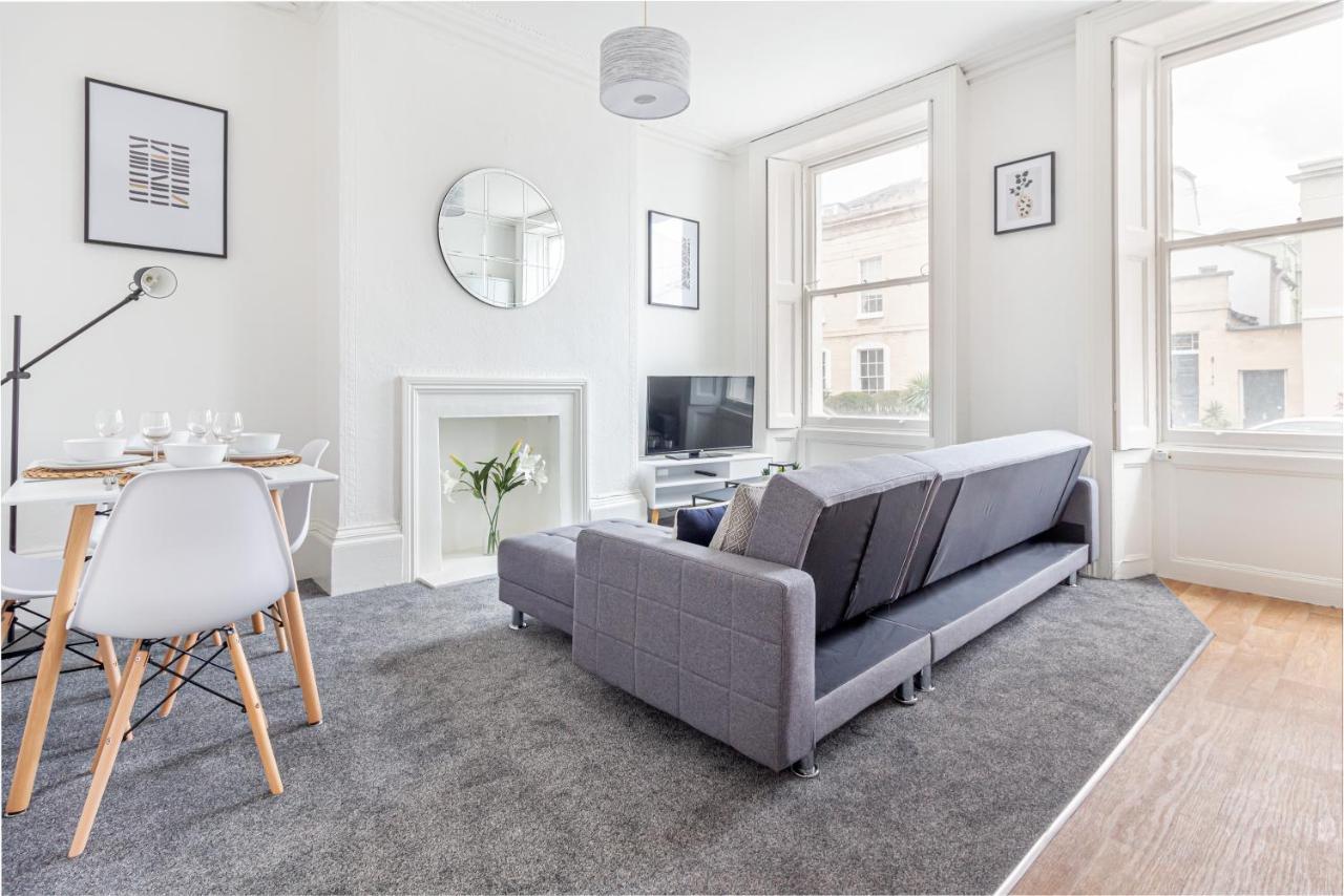 Host & Stay - Montpellier Villa Apartment Τσέλτενχαμ Εξωτερικό φωτογραφία