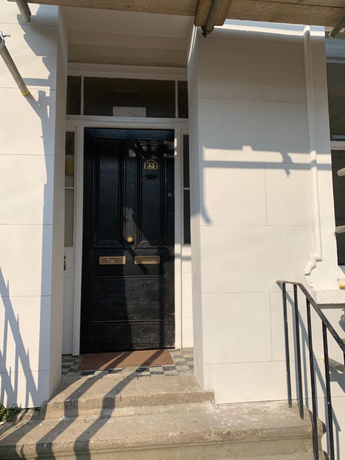 Host & Stay - Montpellier Villa Apartment Τσέλτενχαμ Εξωτερικό φωτογραφία